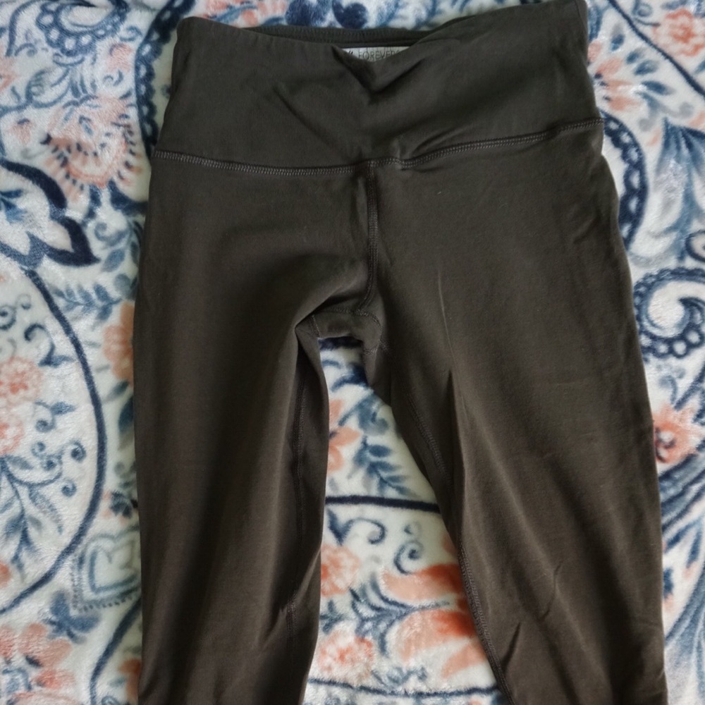 Forever 21 Cropped Leggings